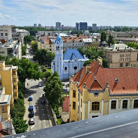 Panorama View Design Apt In Old Town - Free Parking Bratislava Exterior foto